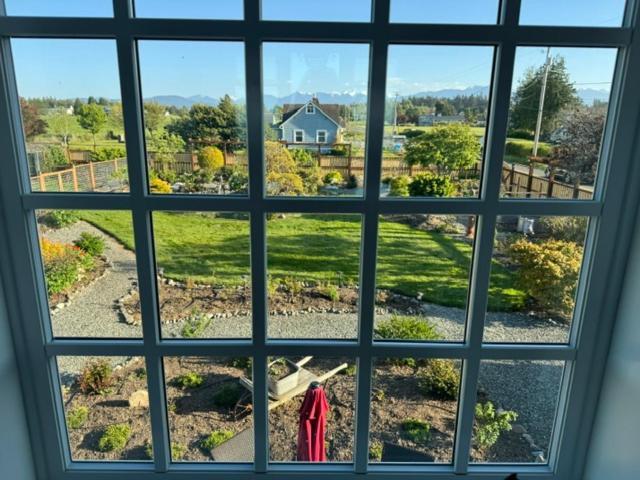 Farm stay Dungeness Barn House At Two Crows Farm Sequim