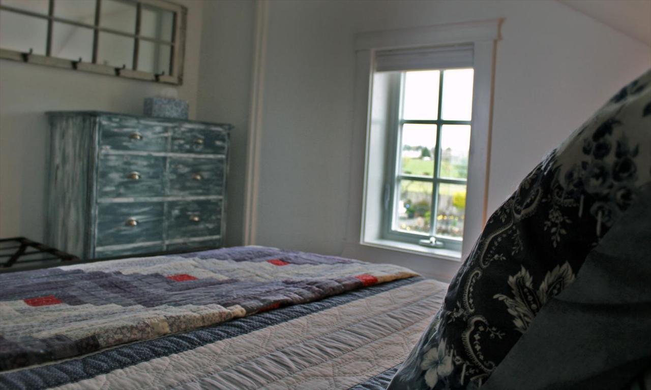 Farm stay Dungeness Barn House At Two Crows Farm Sequim