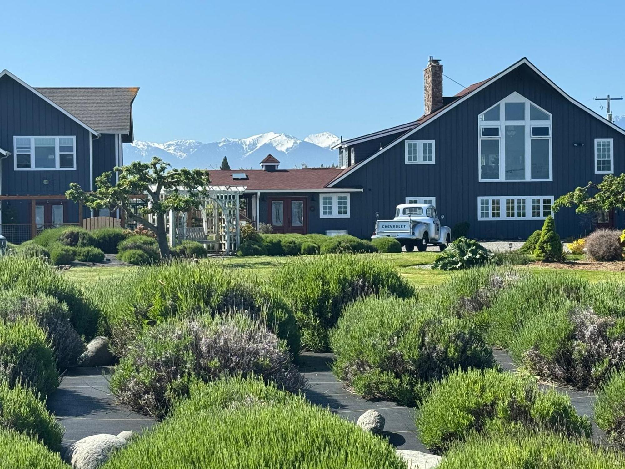 Dungeness Barn House At Two Crows Farm * Sequim